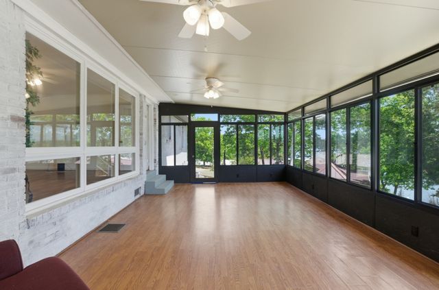 2019 Cedar Bluff Dr, Decaturville, TN 38329