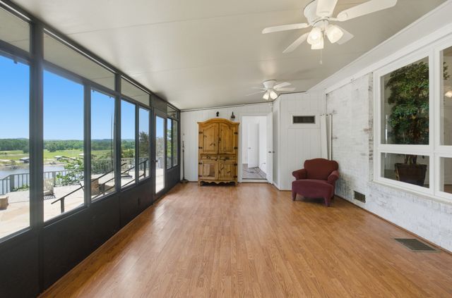 2019 Cedar Bluff Dr, Decaturville, TN 38329