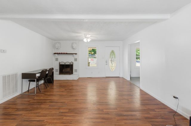 2019 Cedar Bluff Dr, Decaturville, TN 38329