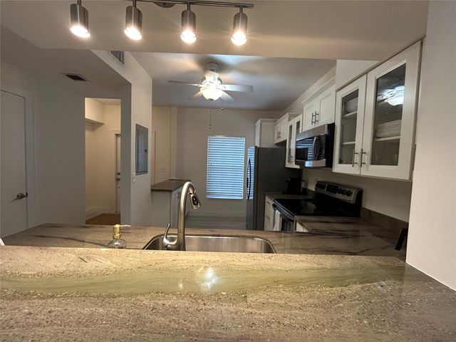 1043 Kokomo Key Lane, Delray Beach, FL 33483