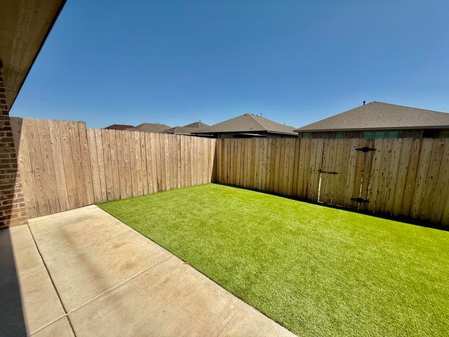 5881 Urbana Pl, Lubbock, TX 79407