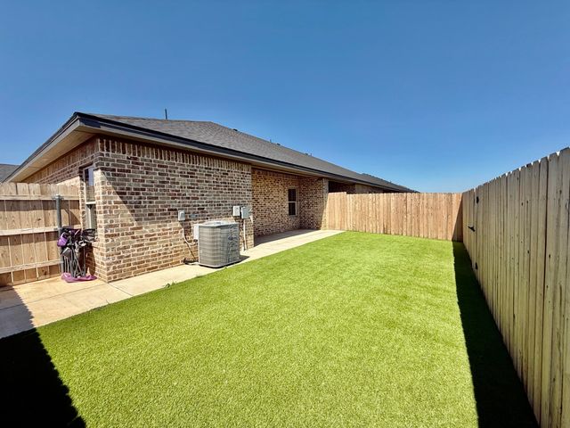 5881 Urbana Pl, Lubbock, TX 79407