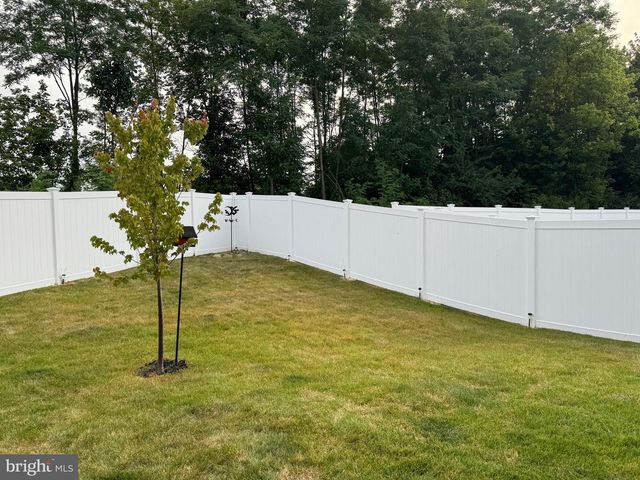 96 CHESTERFIELD RD, East Berlin, PA 17316
