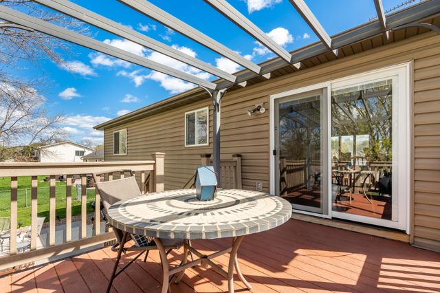 433 Braeburn Drive, Shakopee, MN 55379