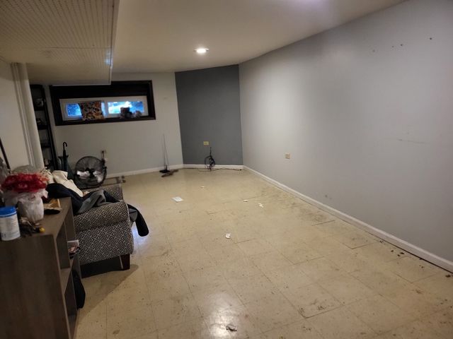 2939 N Lotus Avenue, Chicago, IL 60641