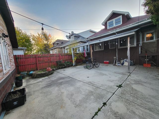 2939 N Lotus Avenue, Chicago, IL 60641