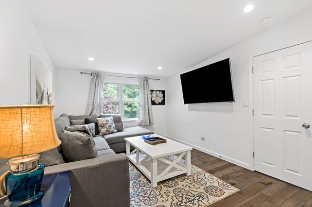 720 Massasoit Road, Eastham, MA 02642