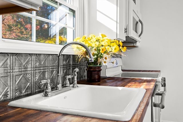 18 Conant St, Beverly, MA 01915