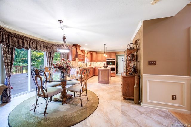 28 Heritage Crossing, Circleville, NY 10919