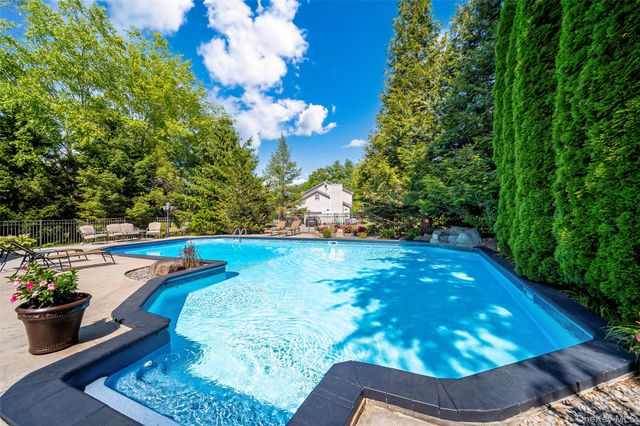 28 Heritage Crossing, Circleville, NY 10919