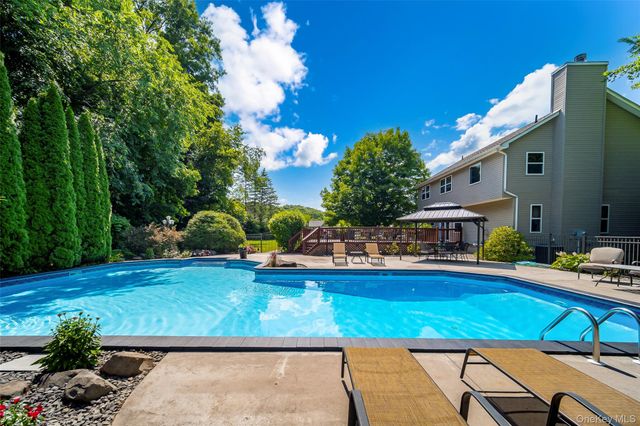 28 Heritage Crossing, Circleville, NY 10919