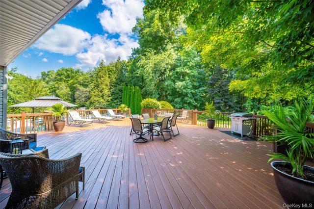 28 Heritage Crossing, Circleville, NY 10919