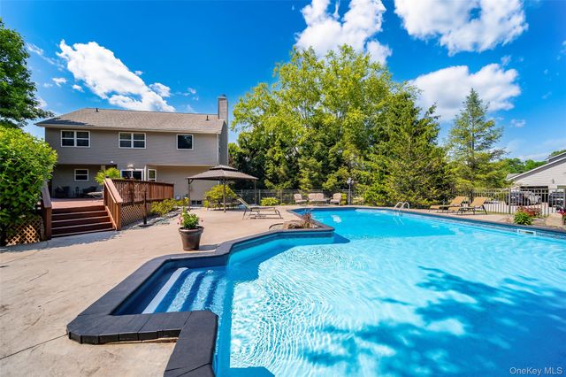 28 Heritage Crossing, Circleville, NY 10919