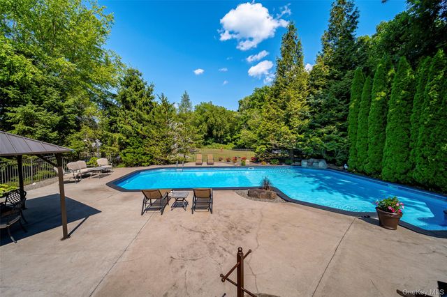 28 Heritage Crossing, Circleville, NY 10919