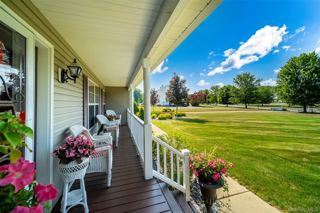 28 Heritage Crossing, Circleville, NY 10919