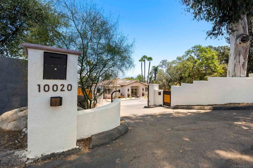 Image 2 of property listing at 10020 Fuerte Drive, La Mesa, CA 91941