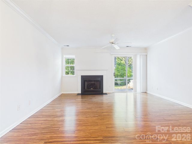 609 mountain water Drive, Charlotte, NC 28262