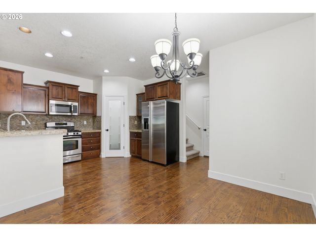 29266 Sw VILLEBOIS Dr S, Wilsonville, OR 97070