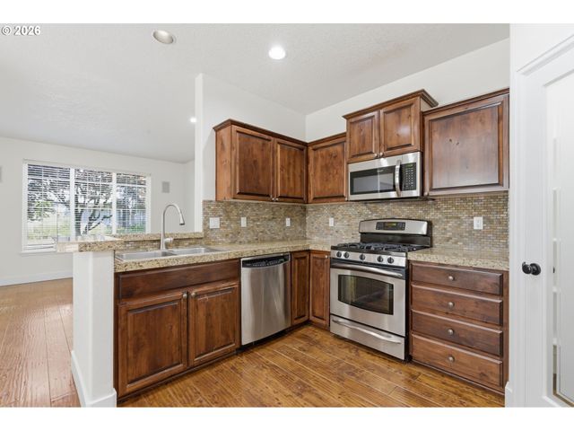 29266 Sw VILLEBOIS Dr S, Wilsonville, OR 97070