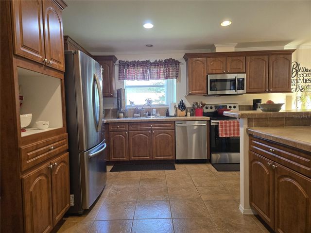 2723 LAKE GRASSMERE CIRCLE 910, Zellwood, FL 32798