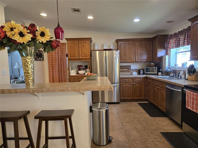 2723 LAKE GRASSMERE CIRCLE 910, Zellwood, FL 32798