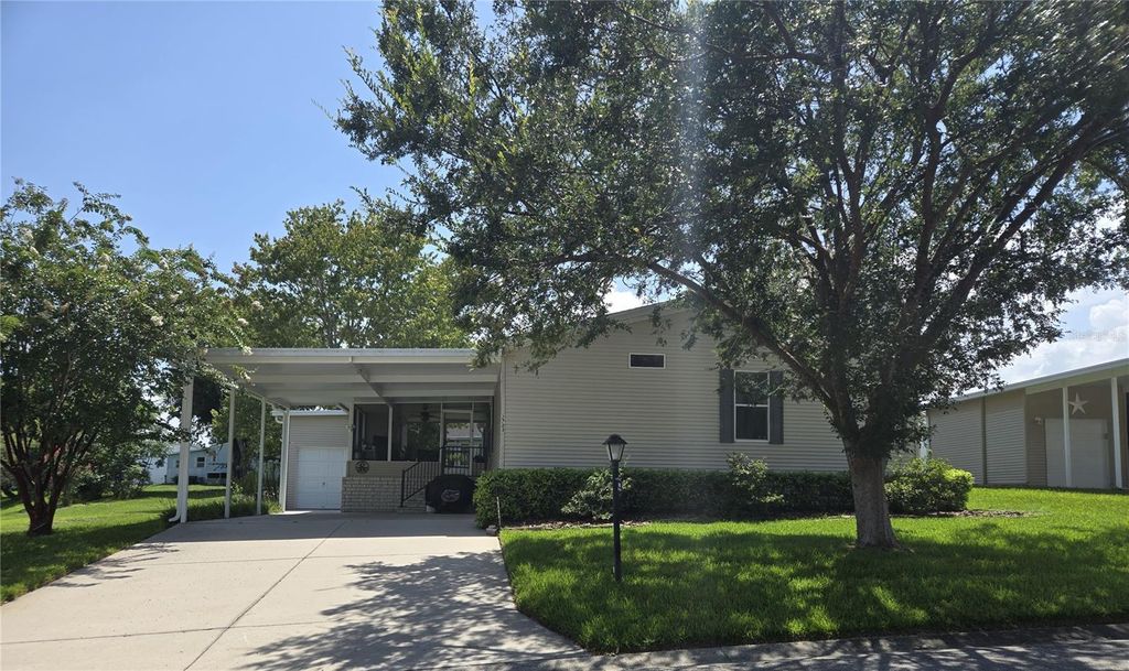 2723 LAKE GRASSMERE CIRCLE 910, Zellwood, FL 32798