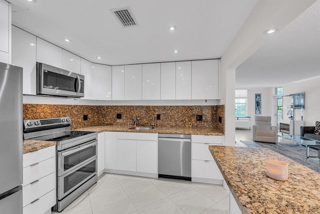 2851 S Ocean Boulevard 3 P, Boca Raton, FL 33432