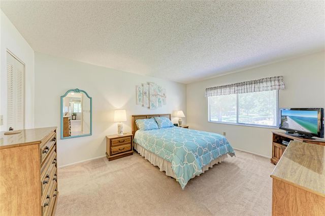 5685 GARDENS DRIVE 5685, Sarasota, FL 34243