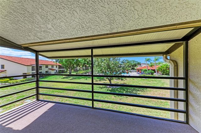 5685 GARDENS DRIVE 5685, Sarasota, FL 34243