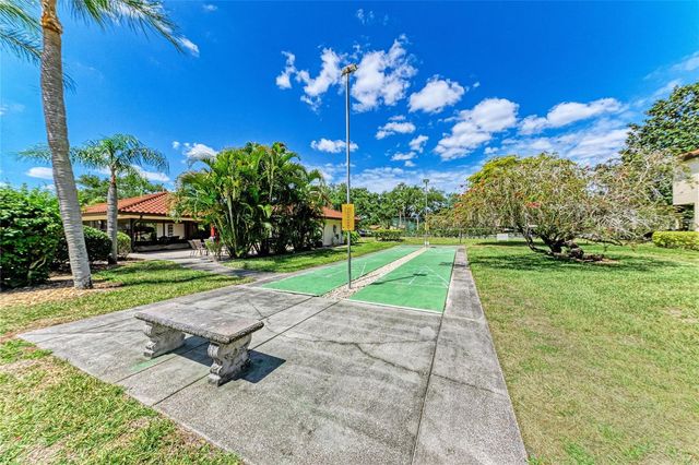 5685 GARDENS DRIVE 5685, Sarasota, FL 34243