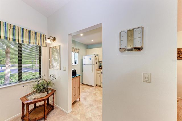 5685 GARDENS DRIVE 5685, Sarasota, FL 34243