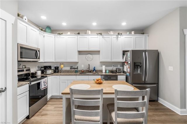 125 Moyock Landing Dr Unit B, Moyock, NC 27958