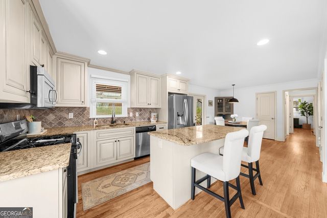 950 Eleanor Way SE, Smyrna, GA 30080