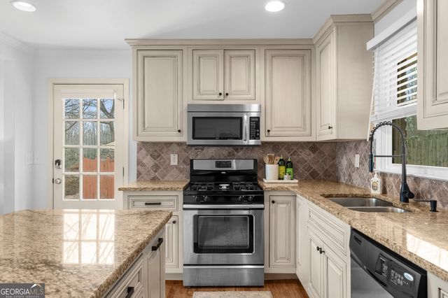 950 Eleanor Way SE, Smyrna, GA 30080