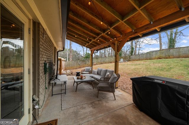 950 Eleanor Way SE, Smyrna, GA 30080