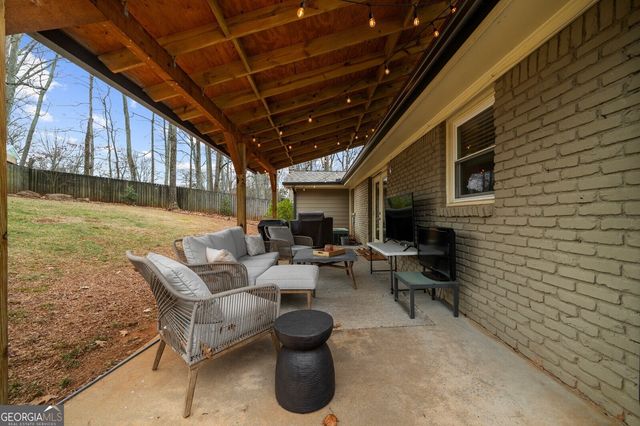 950 Eleanor Way SE, Smyrna, GA 30080