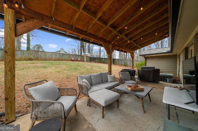 950 Eleanor Way SE, Smyrna, GA 30080