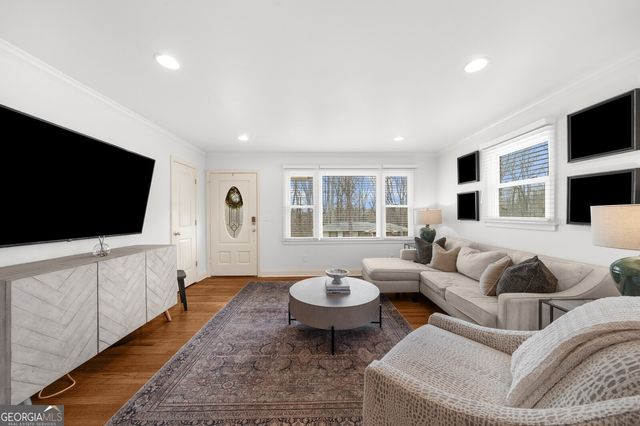 950 Eleanor Way SE, Smyrna, GA 30080