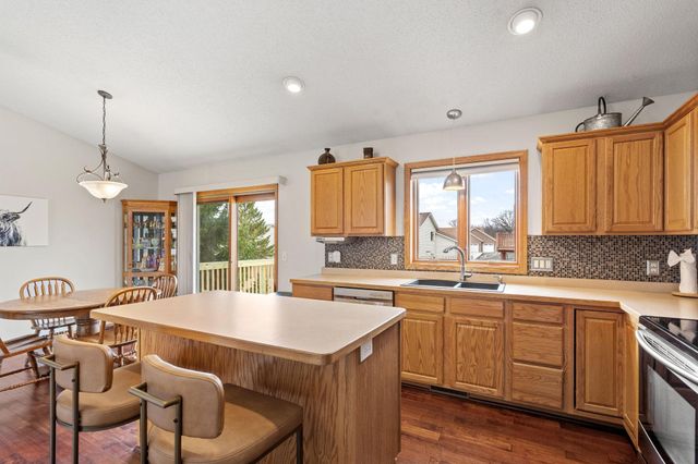 2218 Chase Drive, Faribault, MN 55021