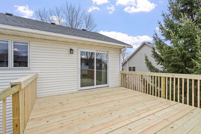 2218 Chase Drive, Faribault, MN 55021