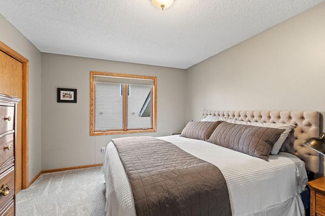 2218 Chase Drive, Faribault, MN 55021