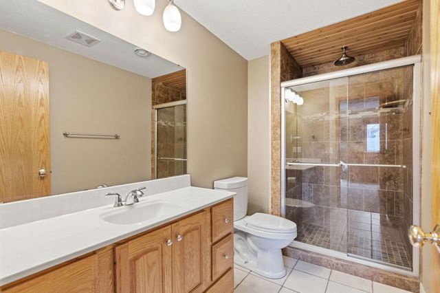 2218 Chase Drive, Faribault, MN 55021