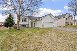 2218 Chase Drive, Faribault, MN 55021