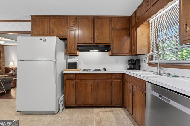 1177 Charlie Lane SW, Lilburn, GA 30047