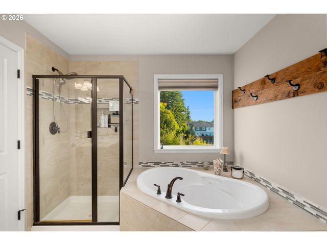 15926 Nw ROSSETTA St, Portland, OR 97229