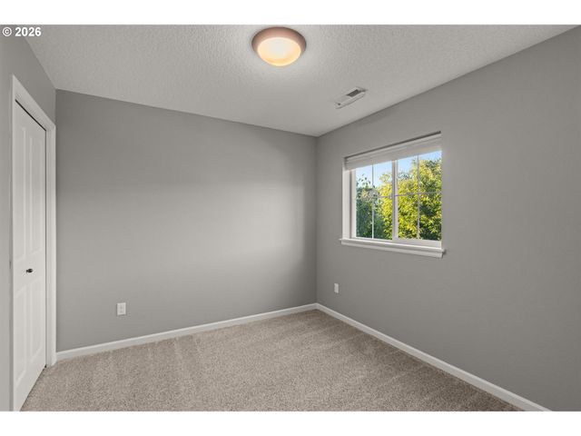 15926 Nw ROSSETTA St, Portland, OR 97229