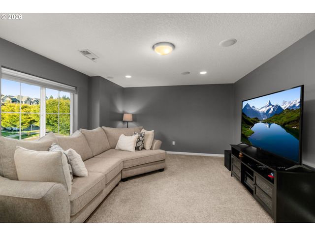 15926 Nw ROSSETTA St, Portland, OR 97229