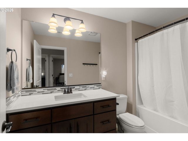 15926 Nw ROSSETTA St, Portland, OR 97229