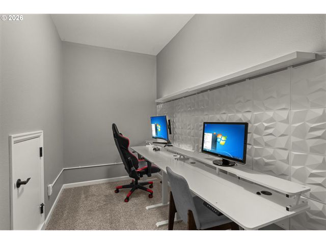 15926 Nw ROSSETTA St, Portland, OR 97229