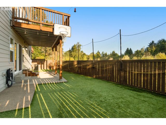 15926 Nw ROSSETTA St, Portland, OR 97229